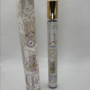 Yara Spray 1.18oz 35ml- soft citrus + powdery floral.